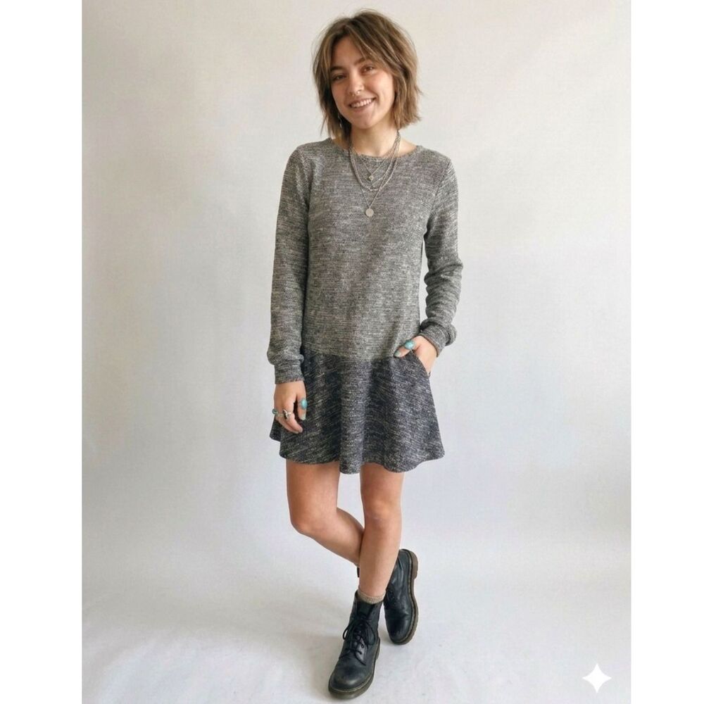NWT Loft Two-Tone Mini Sweater Dress M Black Grey Balloon Sleeve Indie Classic